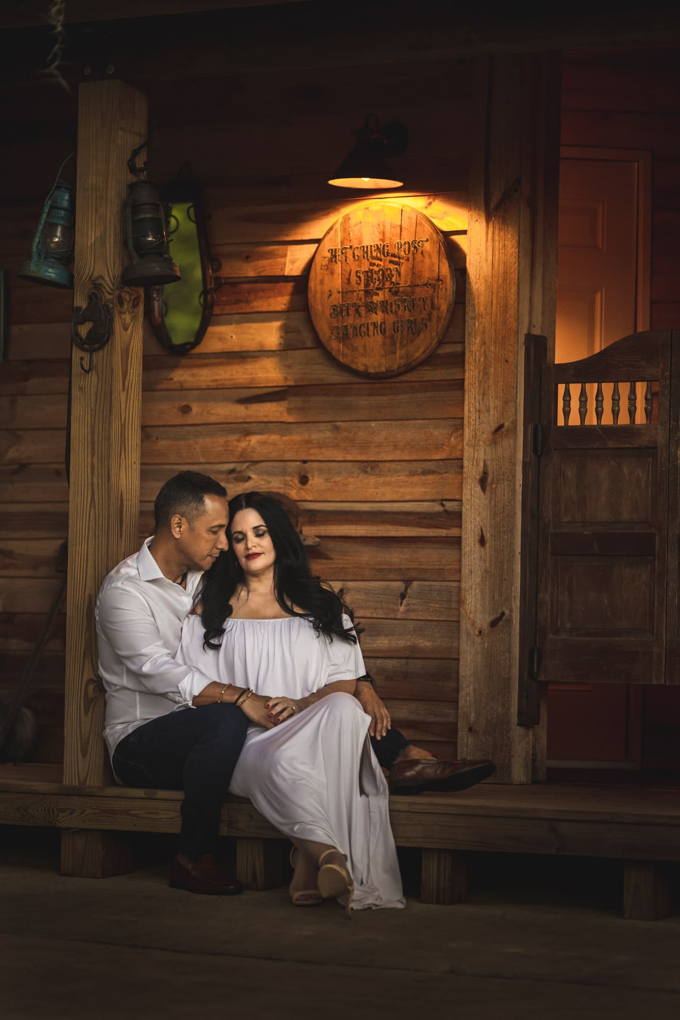 Romantic barn wedding in South Florida featuring elegant rustic decor and outdoor ceremony by Boogietek